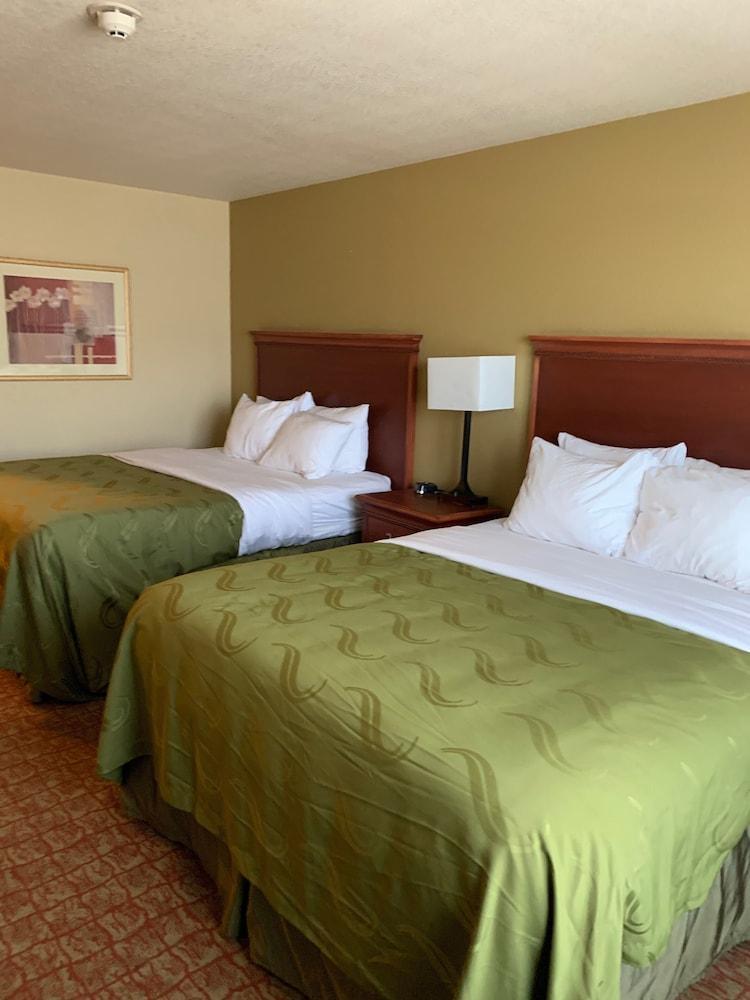 Heritage Hotel And Suites Dickinson Εξωτερικό φωτογραφία