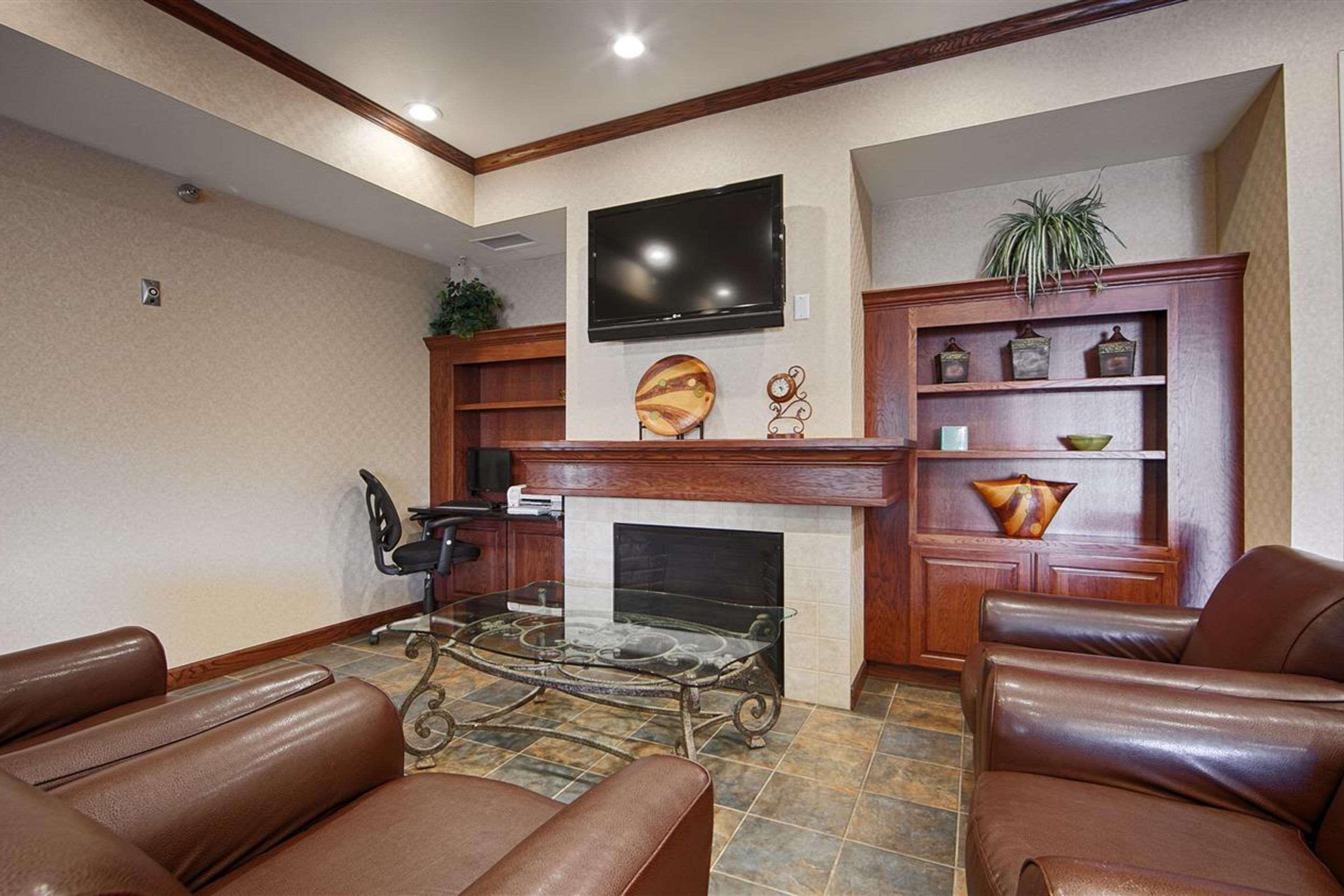 Heritage Hotel And Suites Dickinson Εξωτερικό φωτογραφία