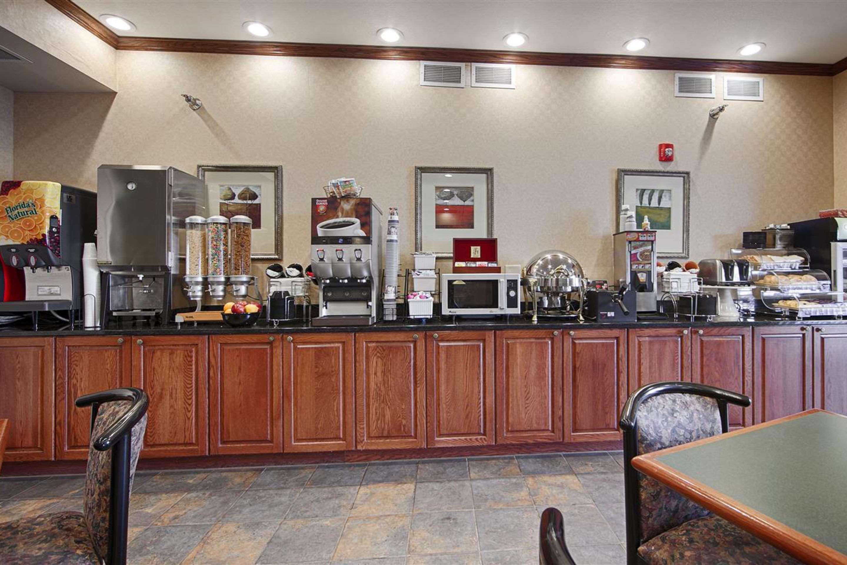 Heritage Hotel And Suites Dickinson Εξωτερικό φωτογραφία