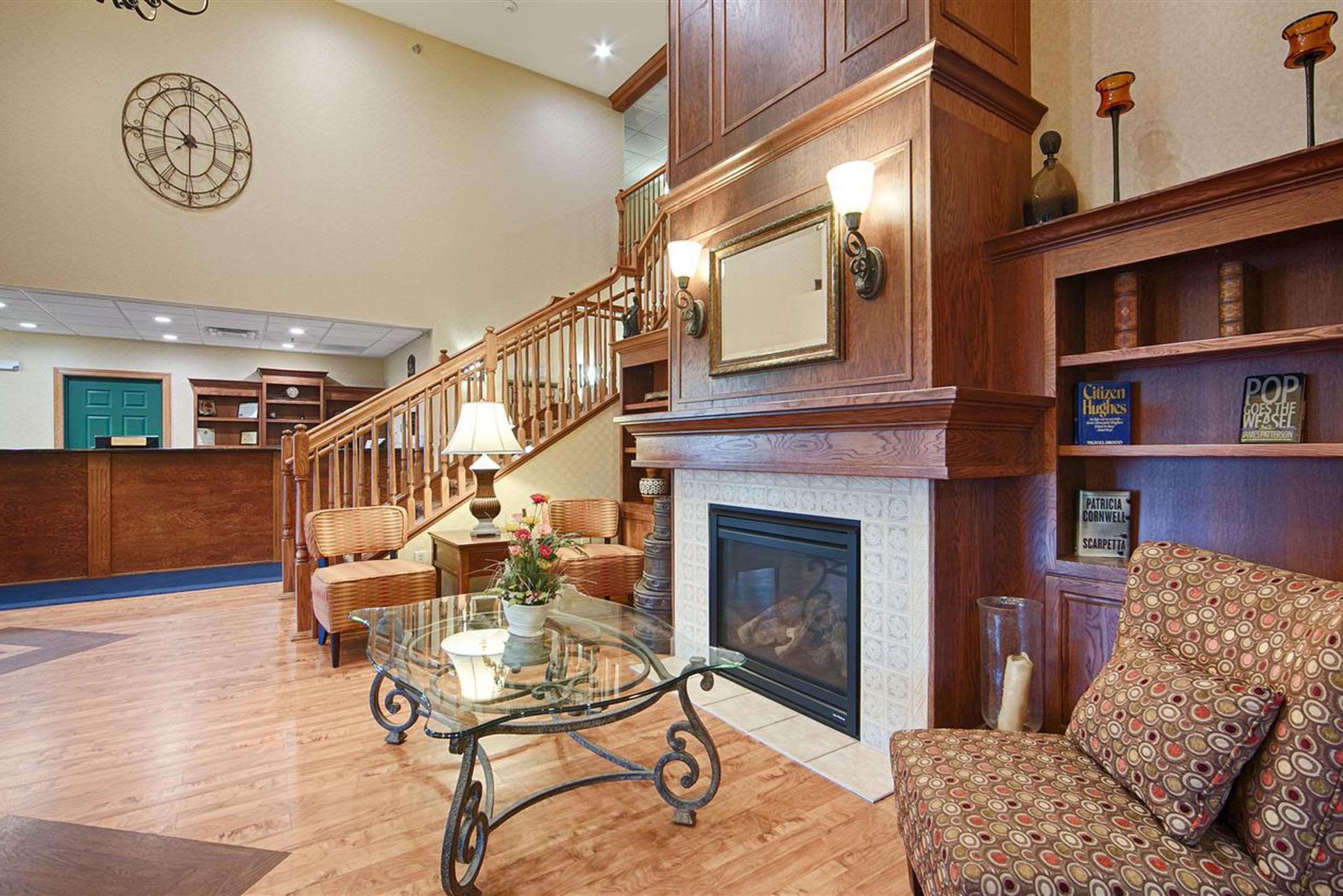 Heritage Hotel And Suites Dickinson Εξωτερικό φωτογραφία